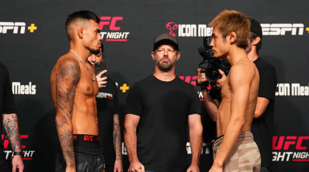 UFC格斗之夜：罗伊瓦尔VS平良达郎！赛前称重图集