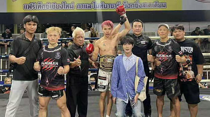 清迈fairtex fight:中国选手吴嘉辉KO泰国小将猜蒙坤斩获金腰带